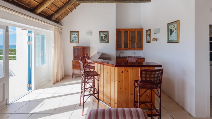5 Bedroom Property for Sale in Struisbaai Western Cape